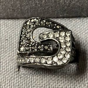 Guess black metal with 2 tone crystals size 8